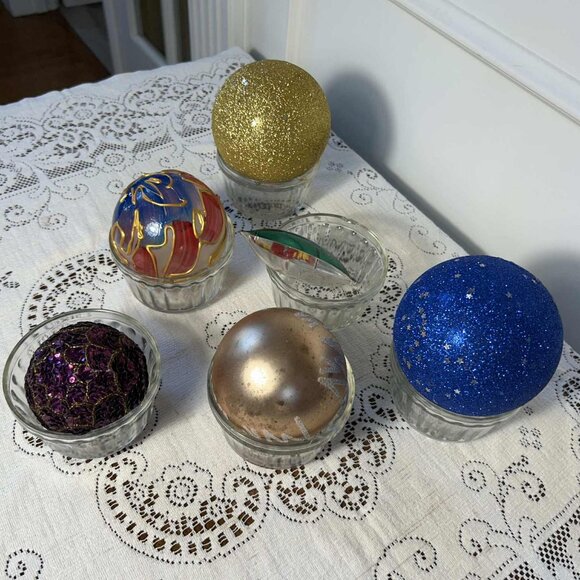 Vintage Christmas ornaments - Picture 2 of 10